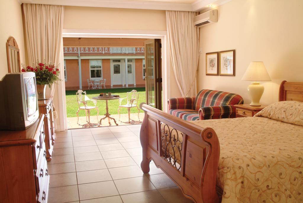 Sica'S Guest House Durban Exterior photo